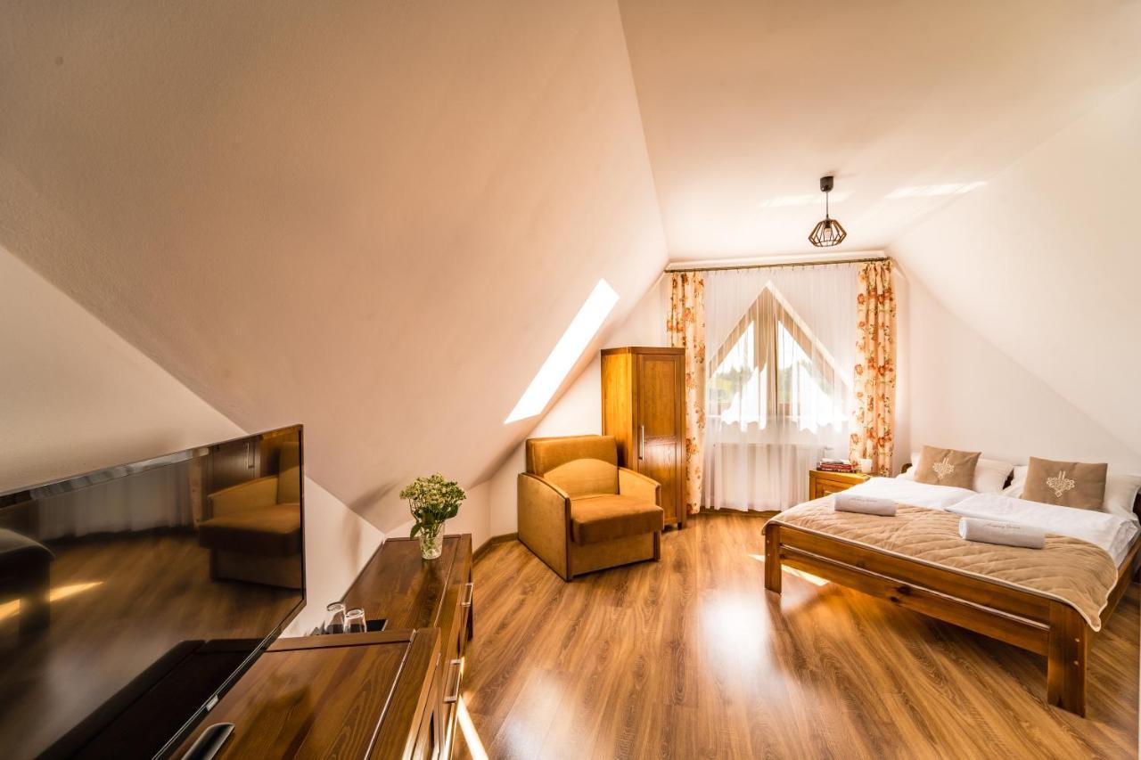 Miodowy Dworek Bukowina Tatrzańska Buitenkant foto